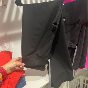 Black FIGS Livingston scrub pants XS